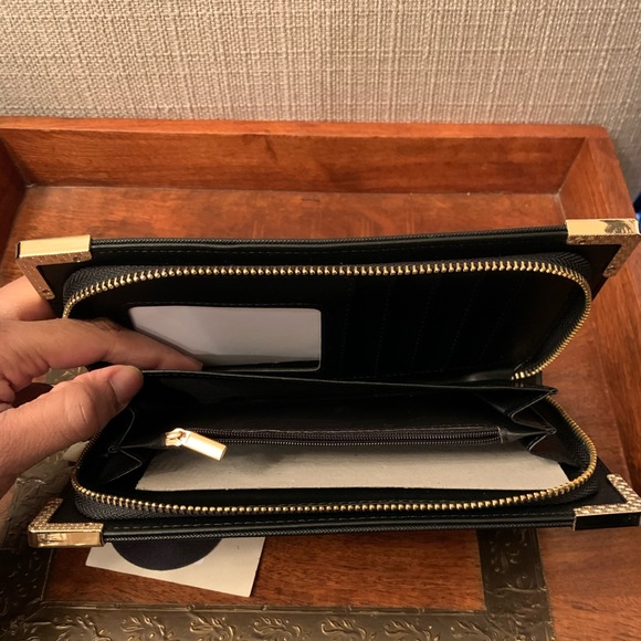 Isabelle vegan handbag/ wallet - Picture 4 of 4